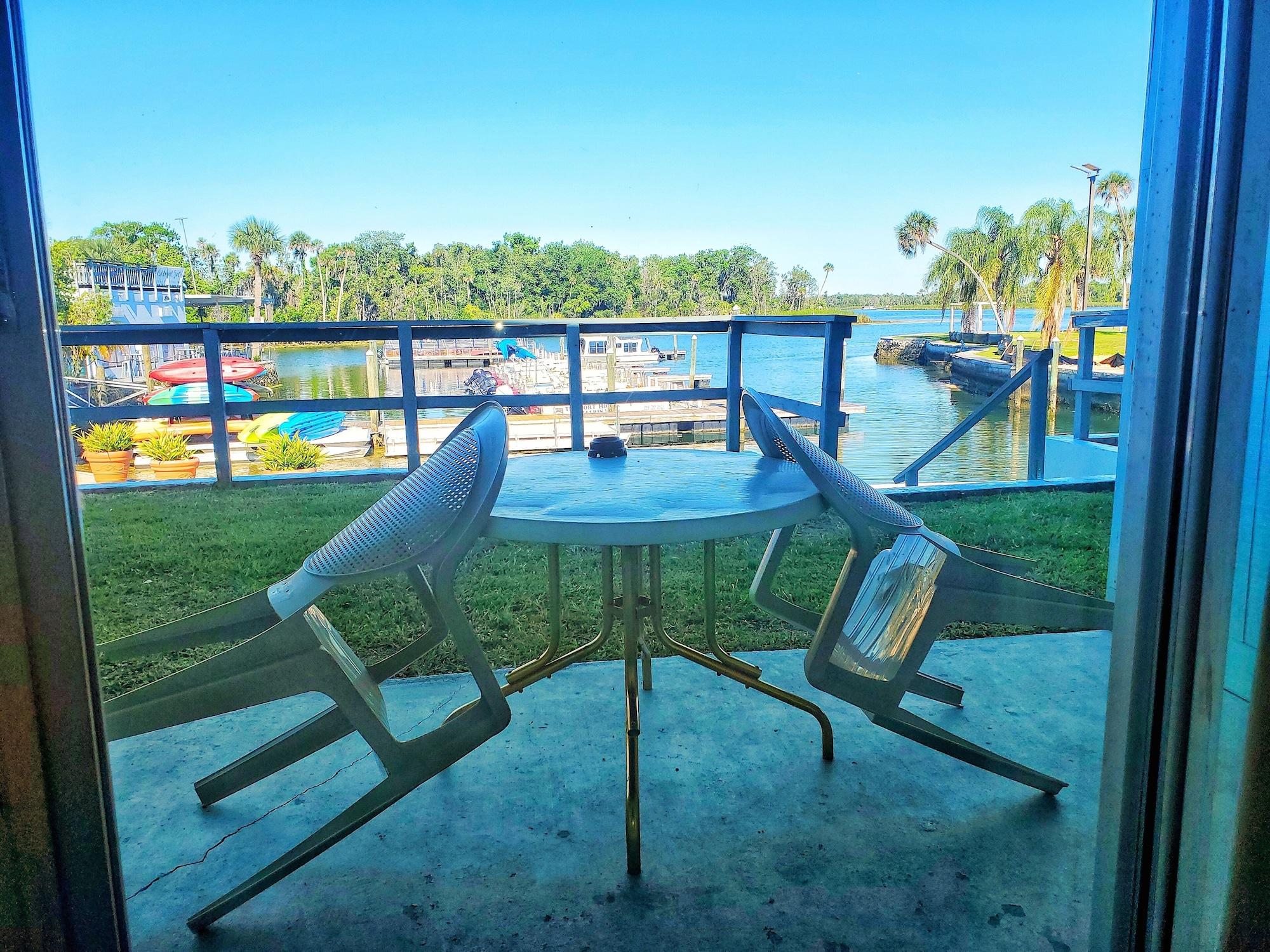 The Port Hotel And Marina Crystal River Exterior photo